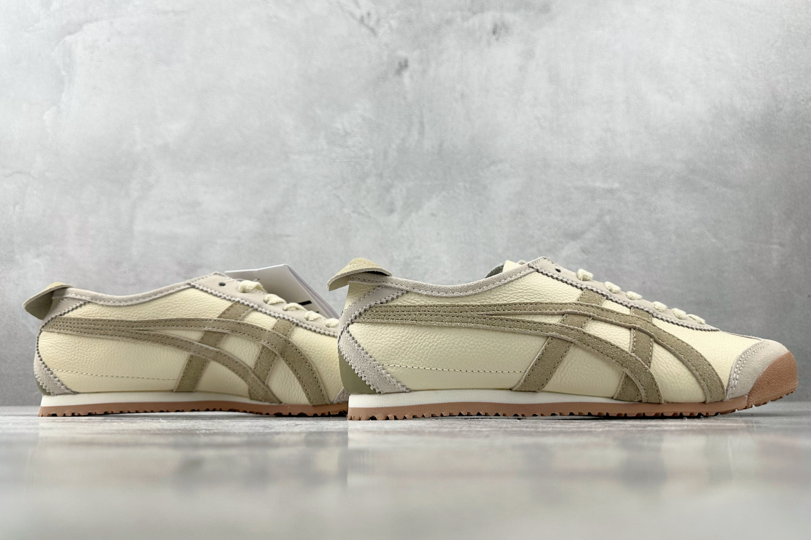 Onitsuka Tiger鬼塚虎 MEXICO 66 灰棕 1183C076-101 Onitsuka Tiger鬼塚虎 MEXICO 66 灰棕 1183C076-101