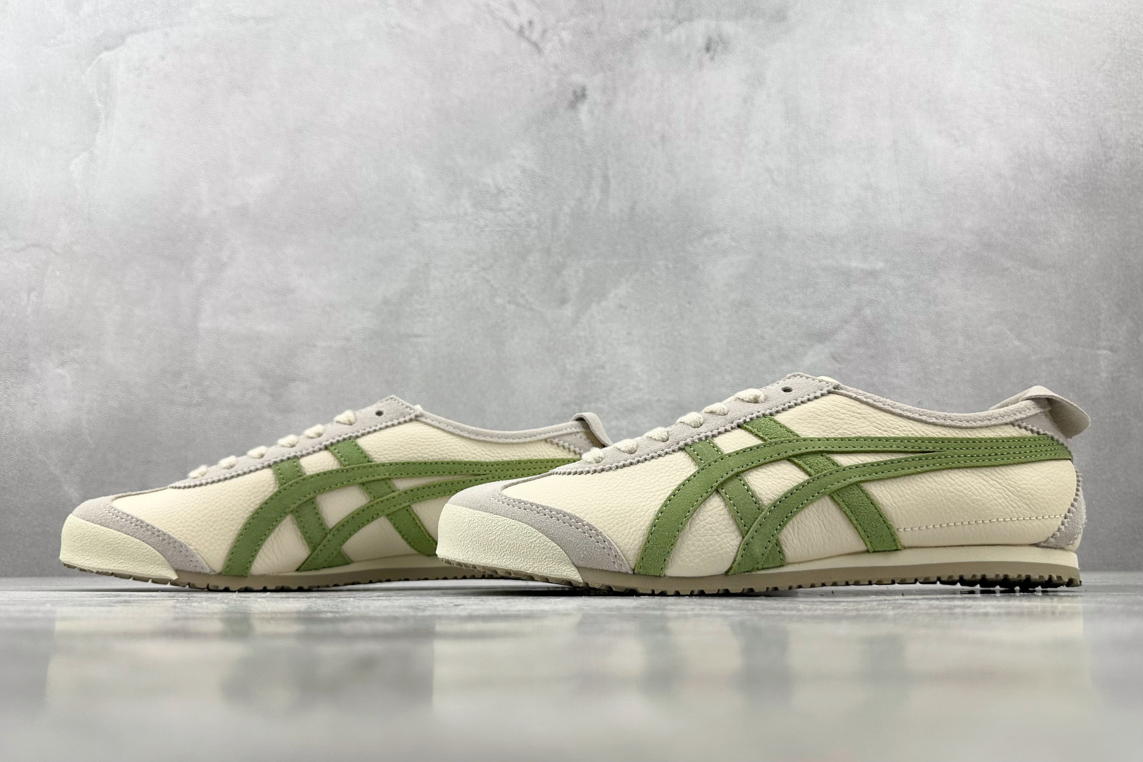 Onitsuka Tiger鬼塚虎 MEXICO 66 米绿 1183B391-202
