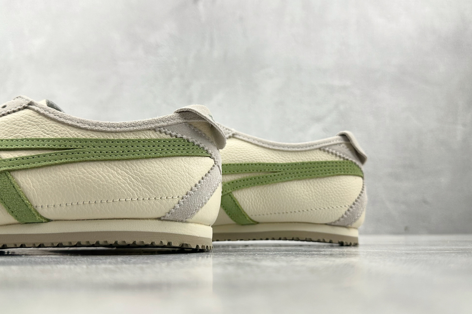 Onitsuka Tiger鬼塚虎 MEXICO 66 米绿 1183B391-202