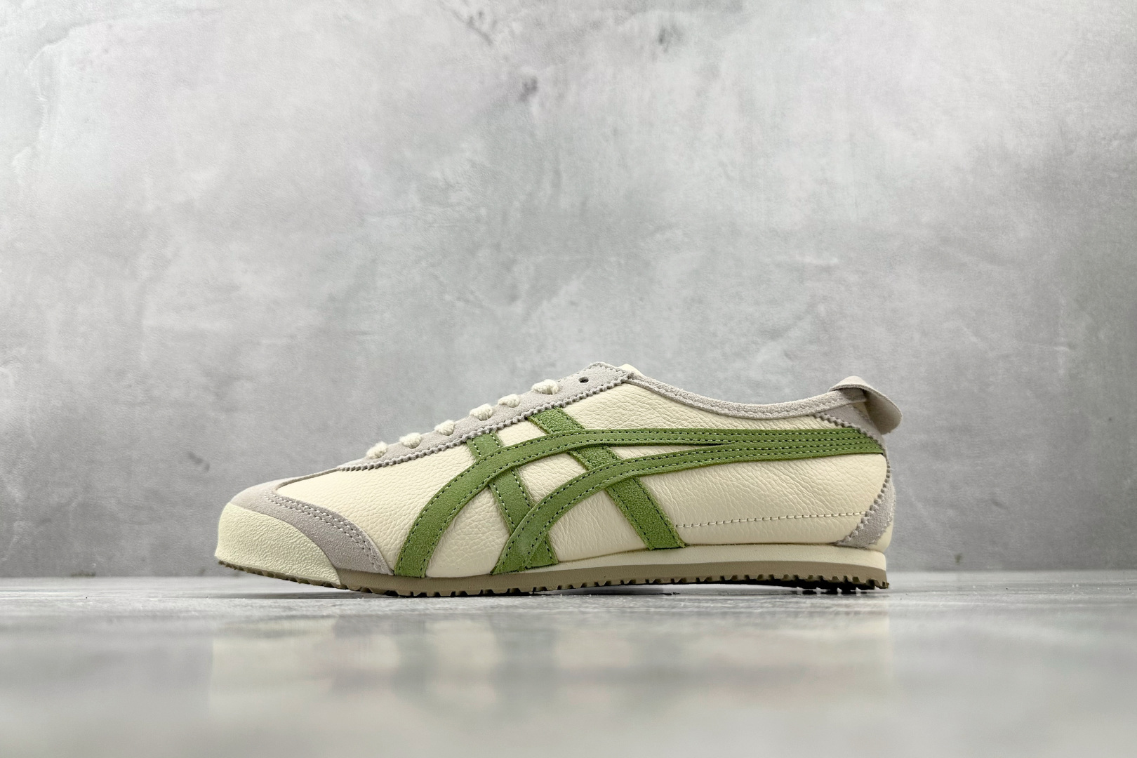 Onitsuka Tiger鬼塚虎 MEXICO 66 米绿 1183B391-202