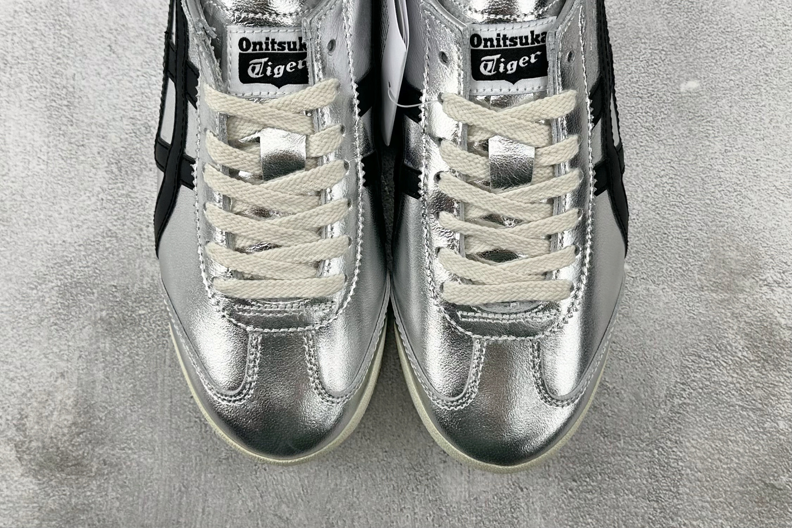 Onitsuka Tiger鬼塚虎 MEXICO 66 银黑色 1183B566-020