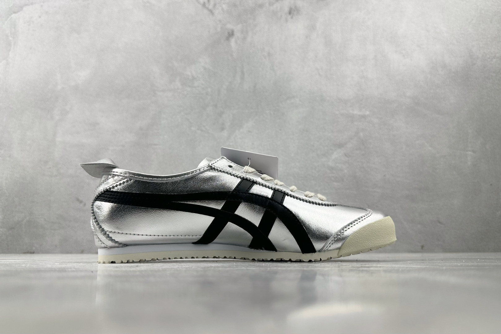 Onitsuka Tiger鬼塚虎 MEXICO 66 银黑色 1183B566-020