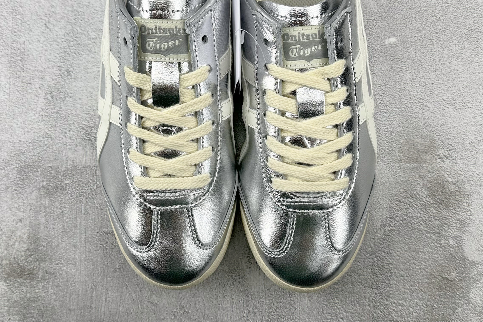 Onitsuka Tiger鬼塚虎 MEXICO 66 银色 1183B566-021