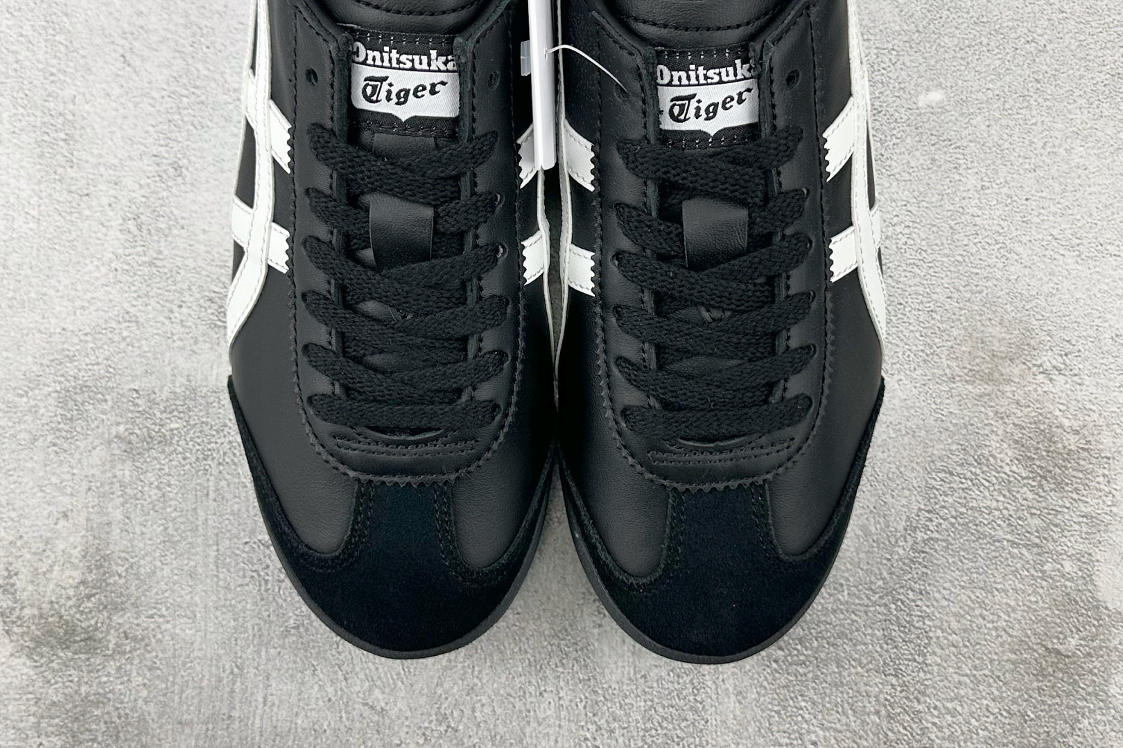 
版型 用料 细节 清洁度  公司级别 可对比同价位 
Onitsuka Tiger鬼塚虎 MEXICO