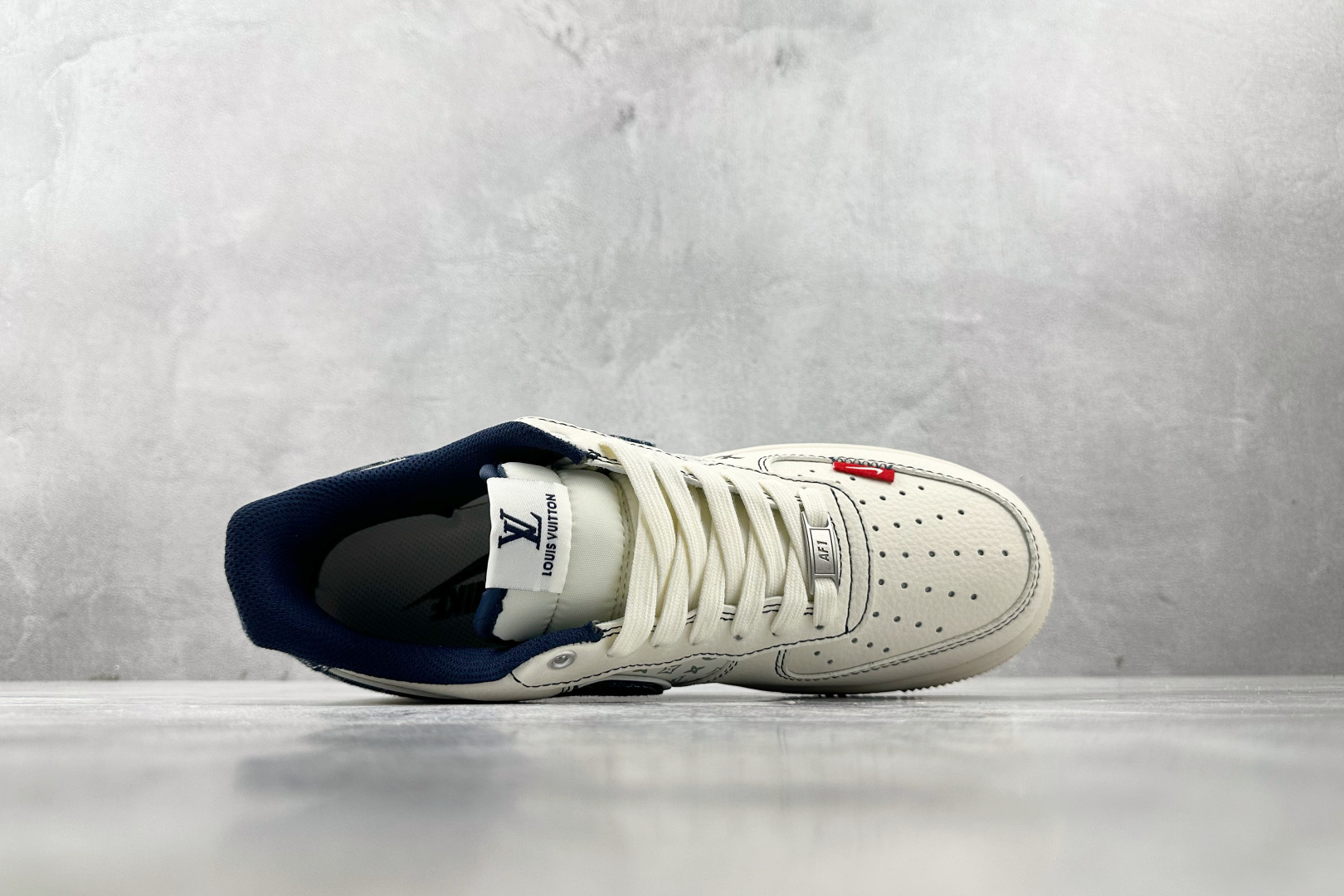 260 Nike Air Force 1'07 LV 联名 米白蓝 YX5066-342-Chinese UA Cheap High Quatity Brand Clothes Bags handbags Sneakers wholesale wholesaler seller from China Factory suppliers Fashion Clothing Shoes best Quality Beautiful Price 260 Nike Air Force 1'07 LV 联名 米白蓝 YX5066-342