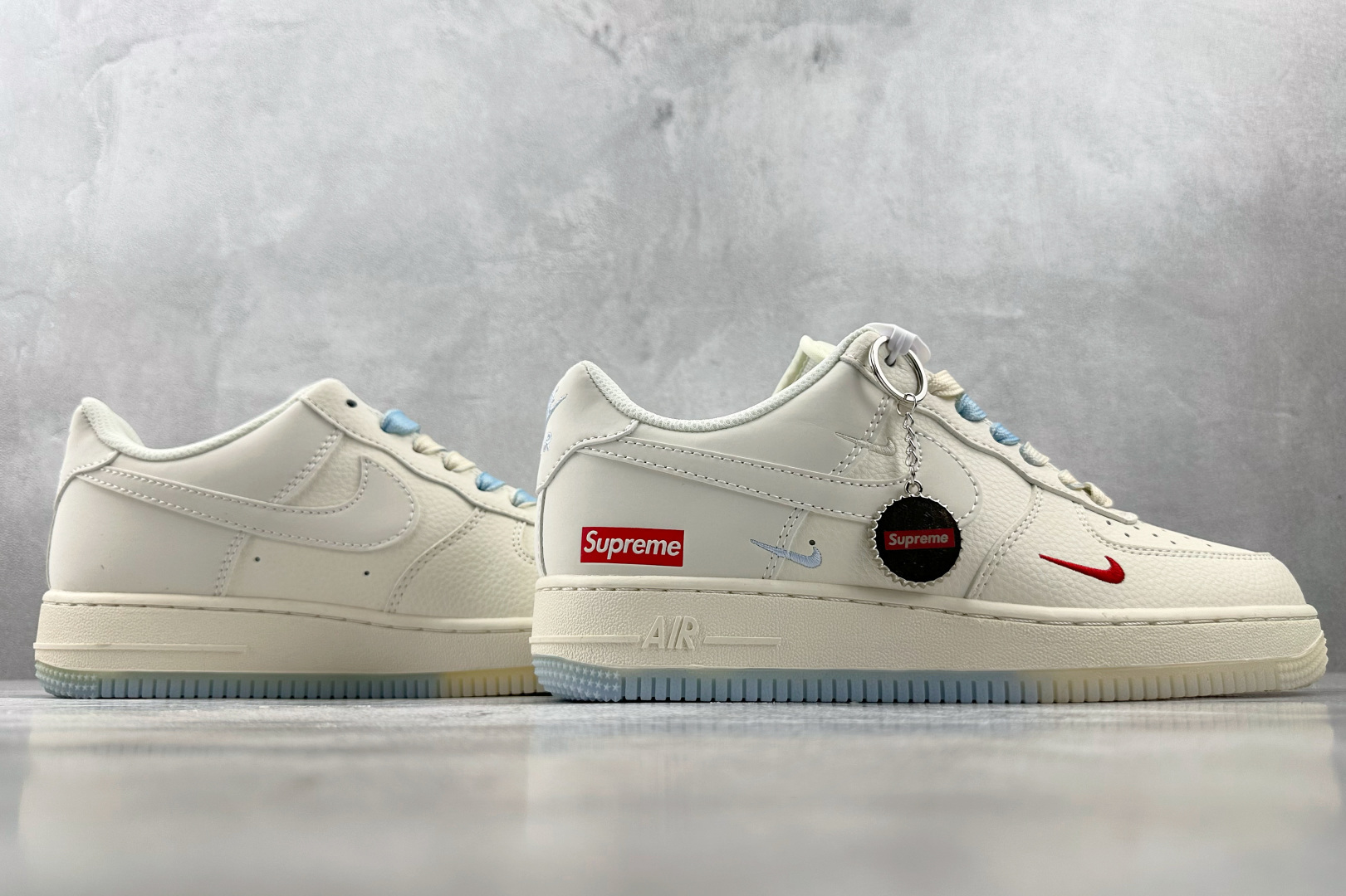 260 Nike Air Force 1'07 Supreme 联名 米白蓝 XX3168-179-Chinese UA Cheap High Quatity Brand Clothes Bags handbags Sneakers wholesale wholesaler seller from China Factory suppliers Fashion Clothing Shoes best Quality Beautiful Price 260 Nike Air Force 1'07 Supreme 联名 米白蓝 XX3168-179