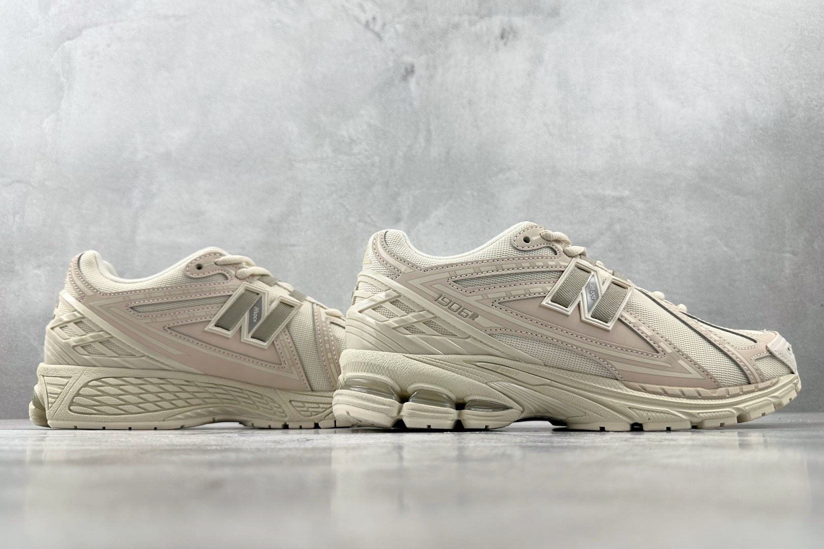 大厂出品 New Balance NB 1906R 浅米色 U1906RLI 大厂出品 New Balance NB 1906R 浅米色 U1906RLI