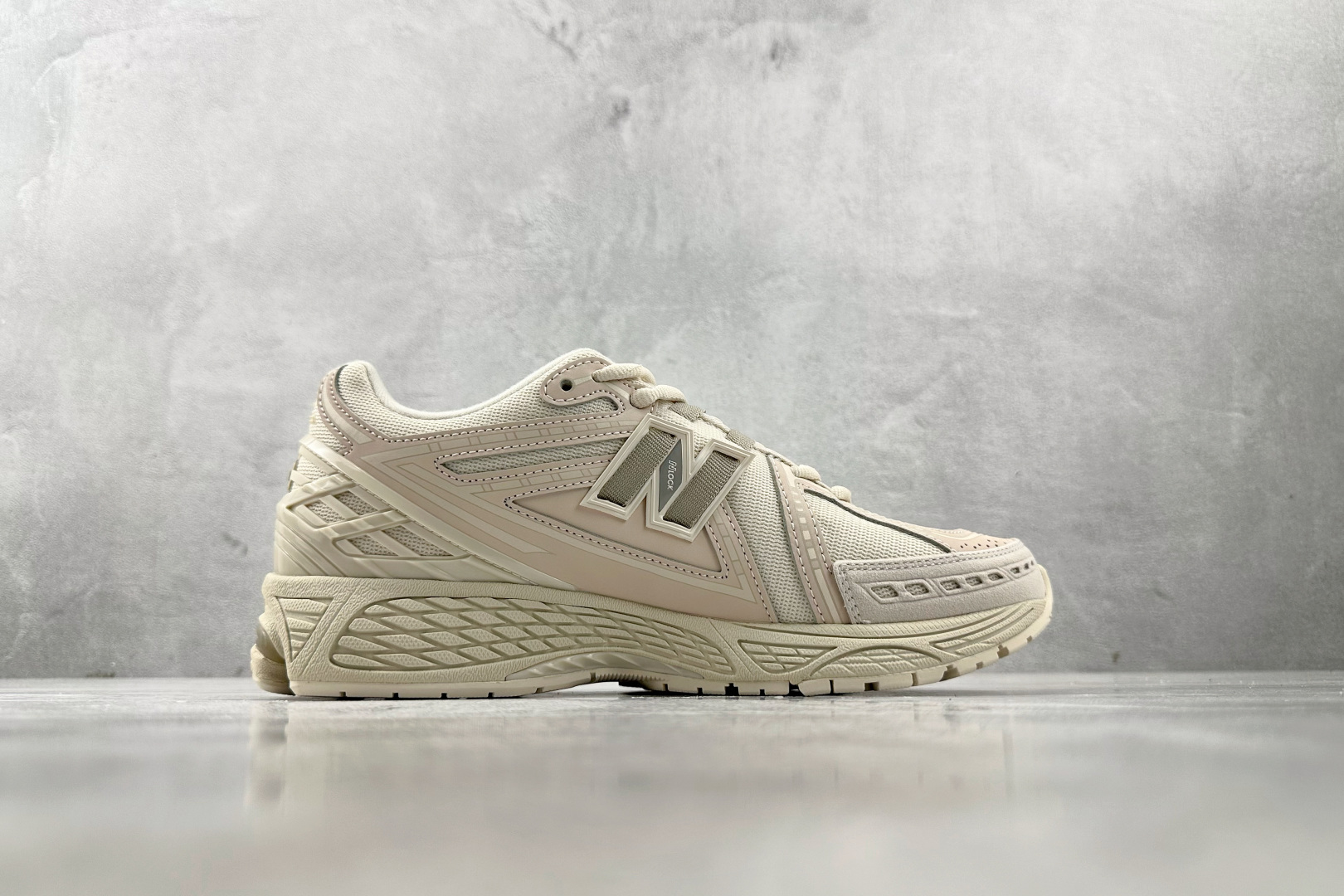 大厂出品 New Balance NB 1906R 浅米色 U1906RLI 大厂出品 New Balance NB 1906R 浅米色 U1906RLI