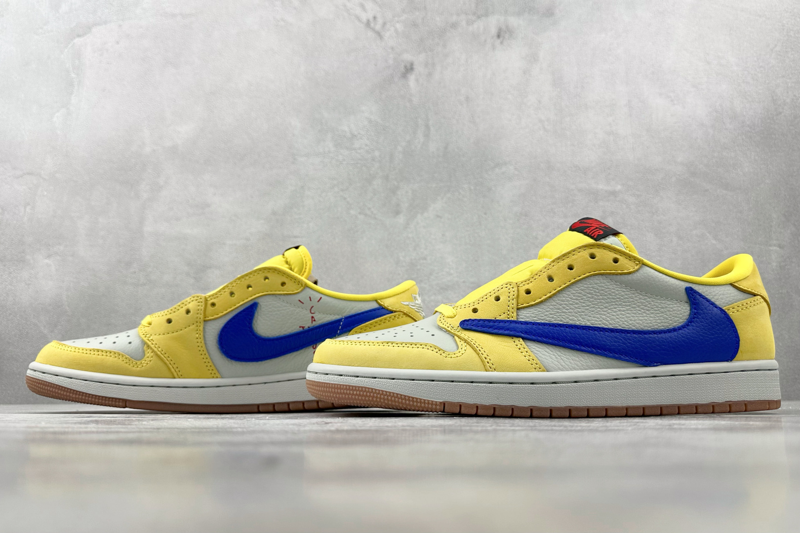360 Travis Scott × Jordan Air Jordan 1 倒钩 7.0 Low Canary Yellow 联名款 金丝雀黄 蓝色 DZ4137-700
