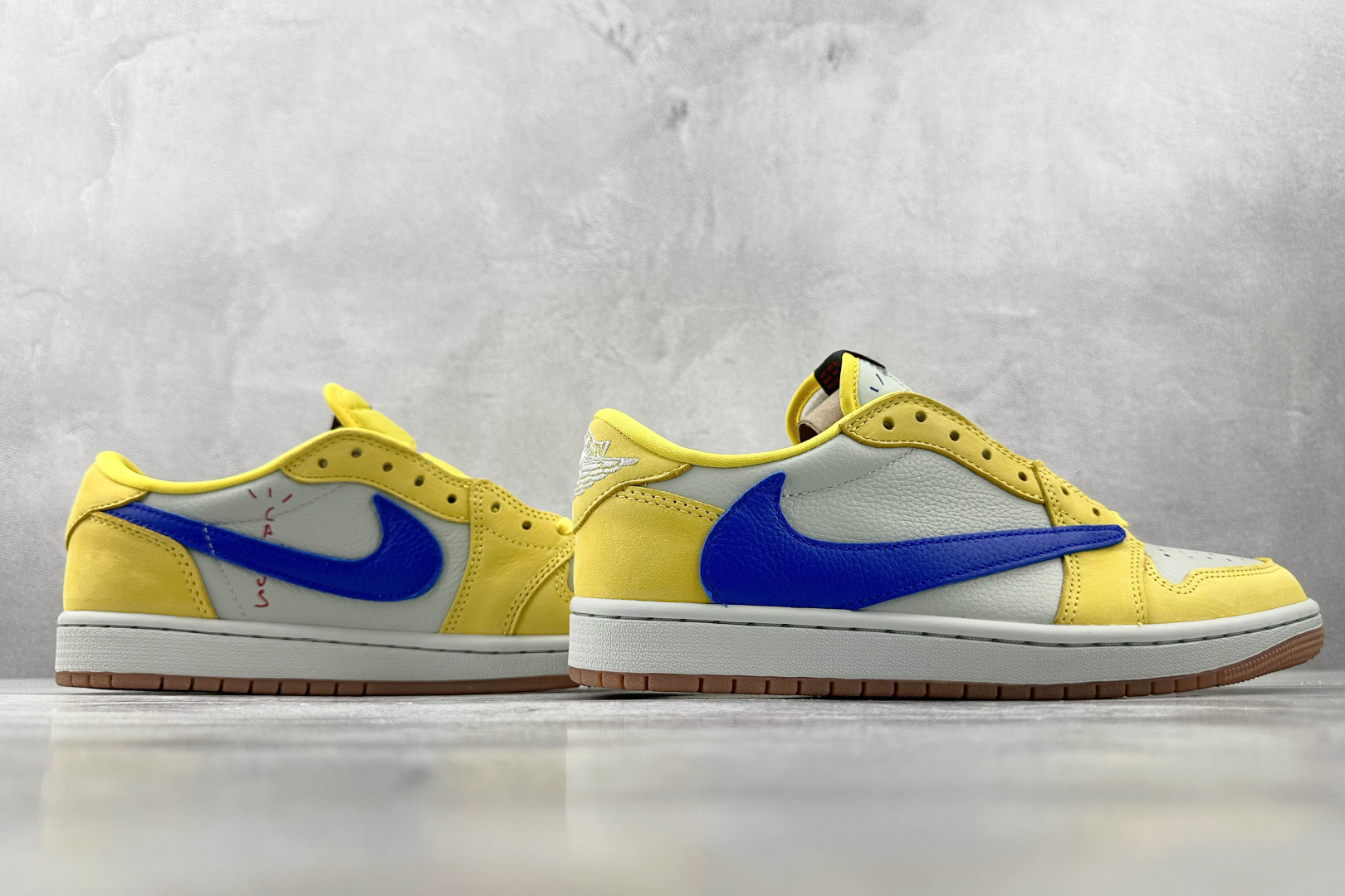 360 Travis Scott × Jordan Air Jordan 1 倒钩 7.0 Low Canary Yellow 联名款 金丝雀黄 蓝色 DZ4137-700