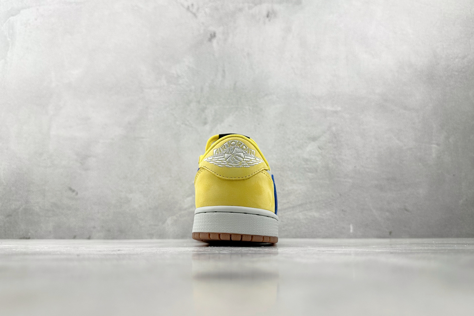 360 Travis Scott × Jordan Air Jordan 1 倒钩 7.0 Low Canary Yellow 联名款 金丝雀黄 蓝色 DZ4137-700
