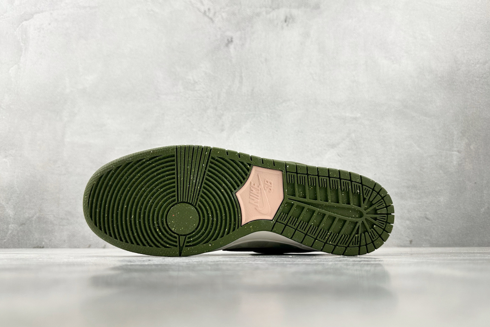 360 Yuto Horigome x Nike Dunk SB Low ”Asparagus”绿白 HF8022-300-Chinese UA Cheap High Quatity Brand Clothes Bags handbags Sneakers wholesale wholesaler seller from China Factory suppliers Fashion Clothing Shoes best Quality Beautiful Price 360 Yuto Horigome x Nike Dunk SB Low ”Asparagus”绿白 HF8022-300