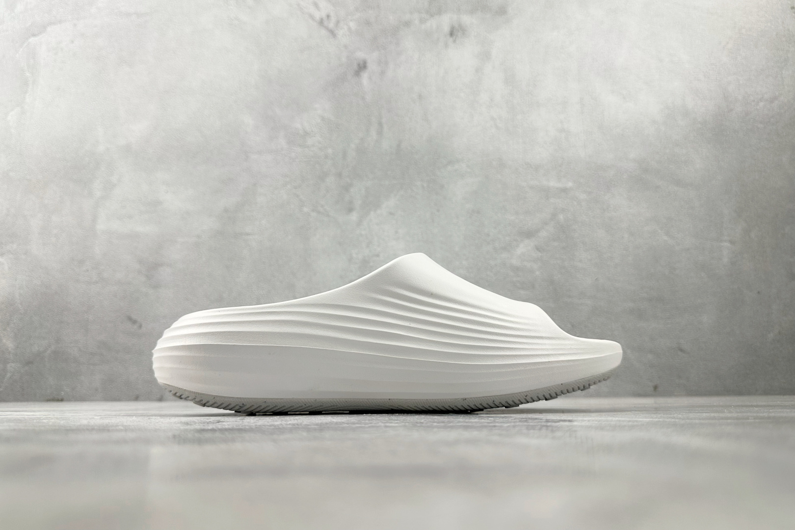 110 大厂出品 Nike ReactX Rejuven8 白色 HV4484-100-Chinese UA Cheap High Quatity Brand Clothes Bags handbags Sneakers wholesale wholesaler seller from China Factory suppliers Fashion Clothing Shoes best Quality Beautiful Price 110 大厂出品 Nike ReactX Rejuven8 白色 HV4484-100