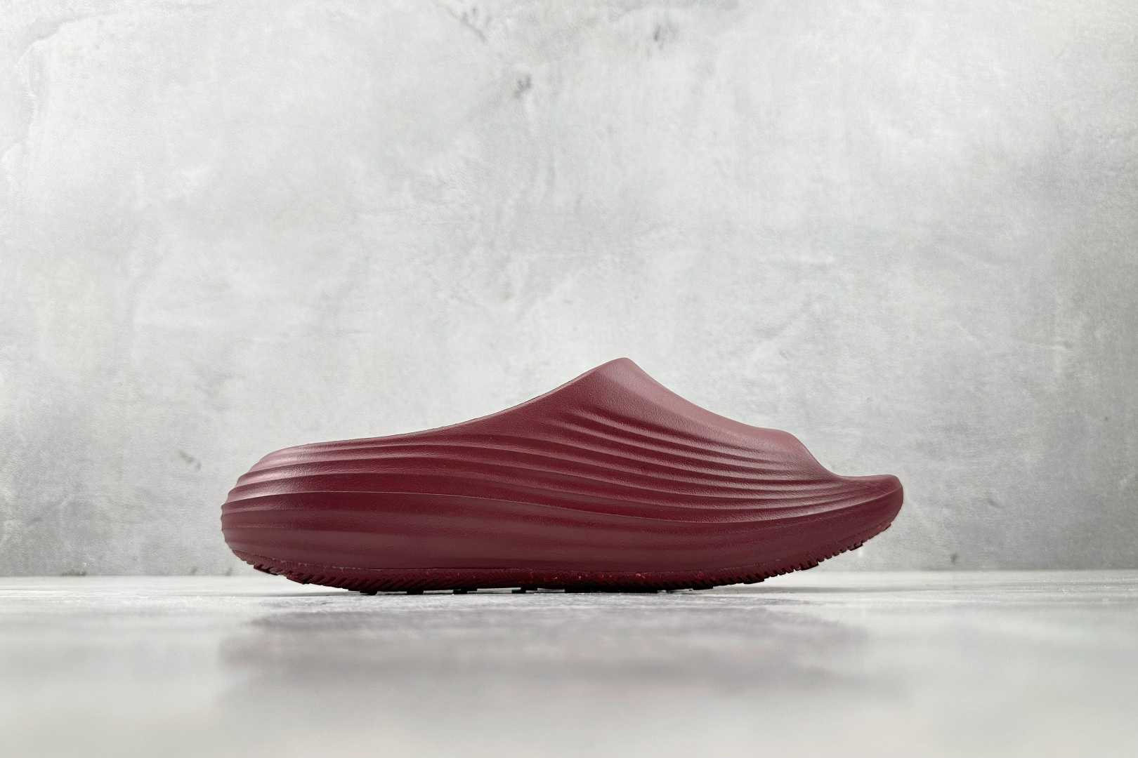 110 大厂出品 Nike ReactX Rejuven8 Slide 红色 HV4479-600-Chinese UA Cheap High Quatity Brand Clothes Bags handbags Sneakers wholesale wholesaler seller from China Factory suppliers Fashion Clothing Shoes best Quality Beautiful Price 110 大厂出品 Nike ReactX Rejuven8 Slide 红色 HV4479-600