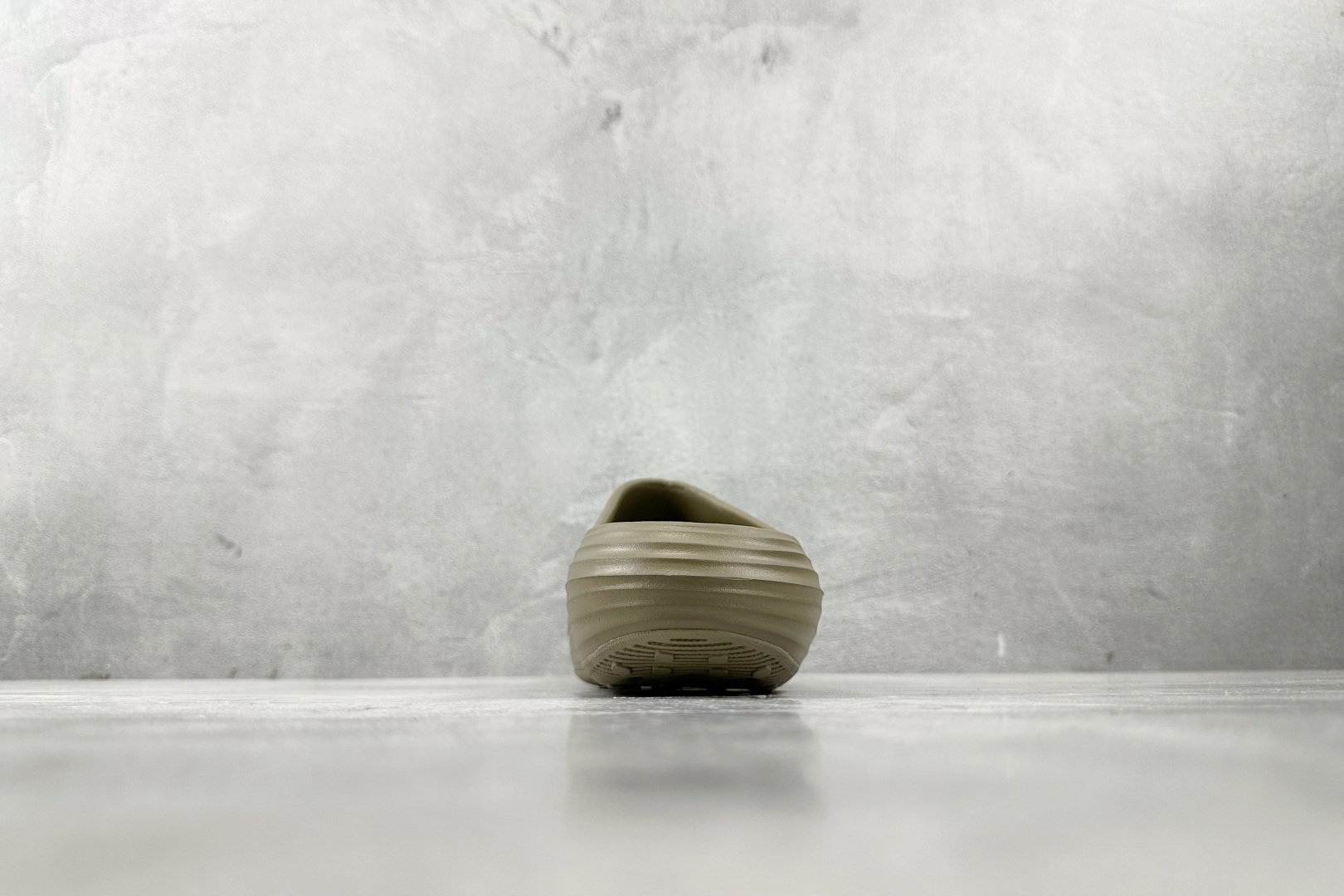 110 大厂出品 Nike ReactX Rejuven8 Slide 棕色 HV4479-200-Chinese UA Cheap High Quatity Brand Clothes Bags handbags Sneakers wholesale wholesaler seller from China Factory suppliers Fashion Clothing Shoes best Quality Beautiful Price 110 大厂出品 Nike ReactX Rejuven8 Slide 棕色 HV4479-200