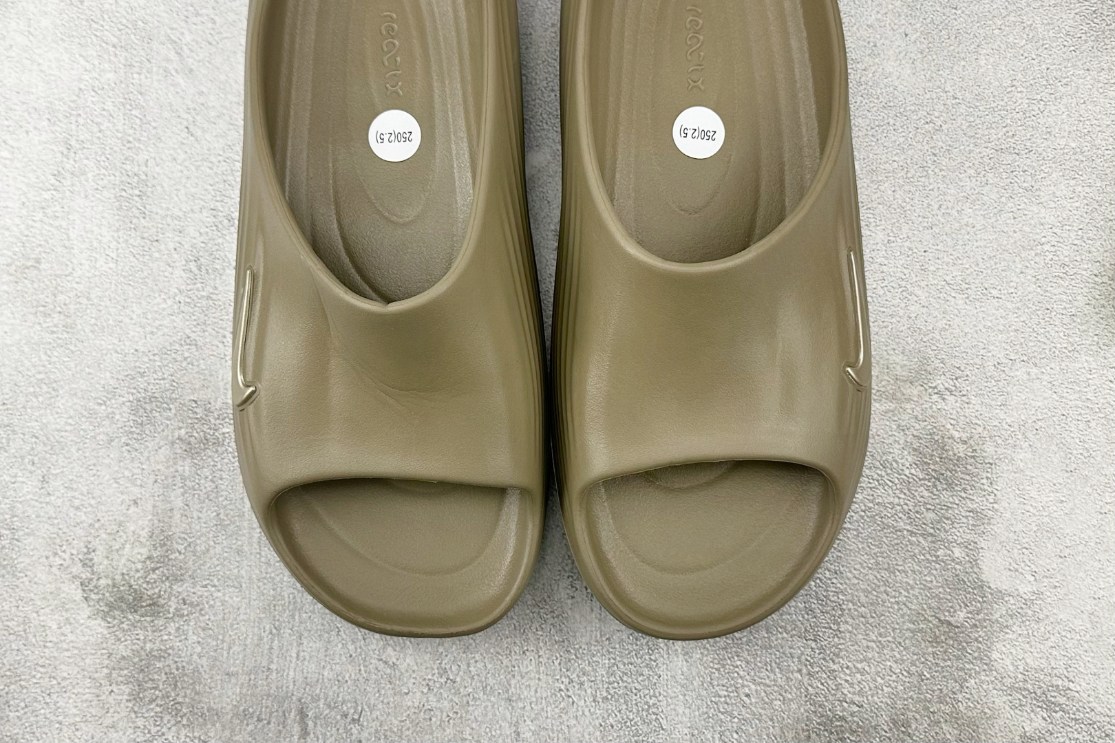 110 大厂出品 Nike ReactX Rejuven8 Slide 棕色 HV4479-200-Chinese UA Cheap High Quatity Brand Clothes Bags handbags Sneakers wholesale wholesaler seller from China Factory suppliers Fashion Clothing Shoes best Quality Beautiful Price 110 大厂出品 Nike ReactX Rejuven8 Slide 棕色 HV4479-200