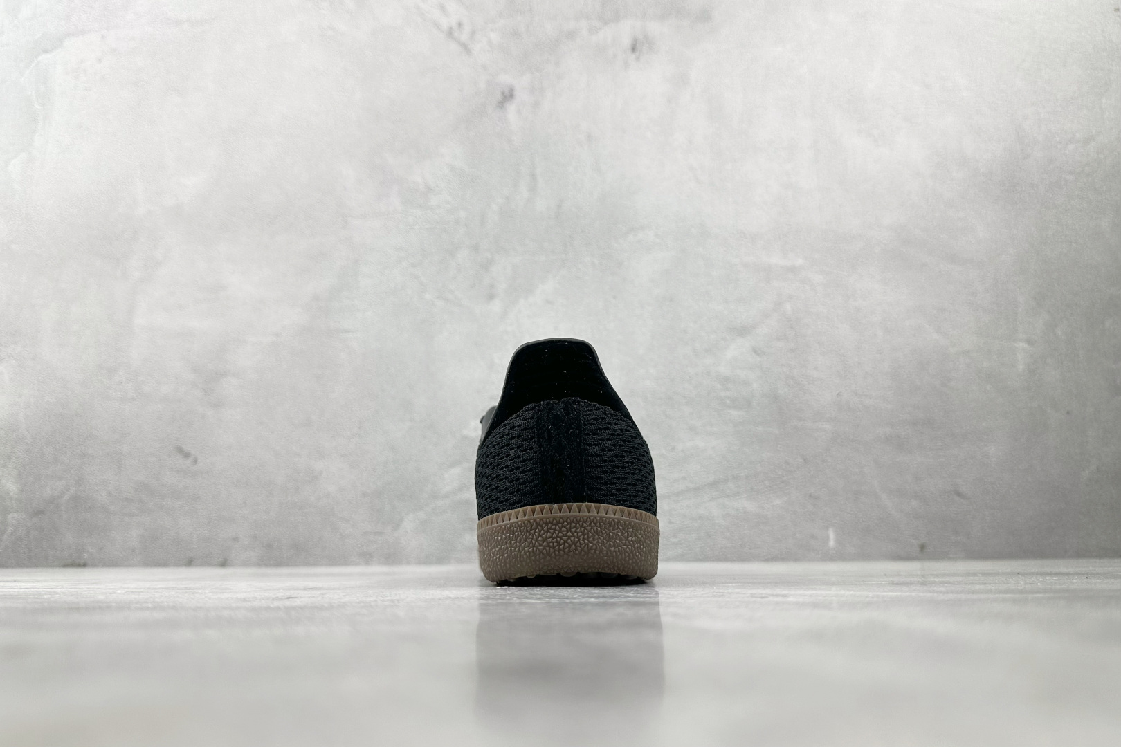 💰130
出口订单 adidas originals SAMBA 黑褐色

货号 ：KK3530
尺码：35.5 36 36.5 37 38.5 39 40 40.5 41 42 42.5 43 44 44.5 45 
编码：26