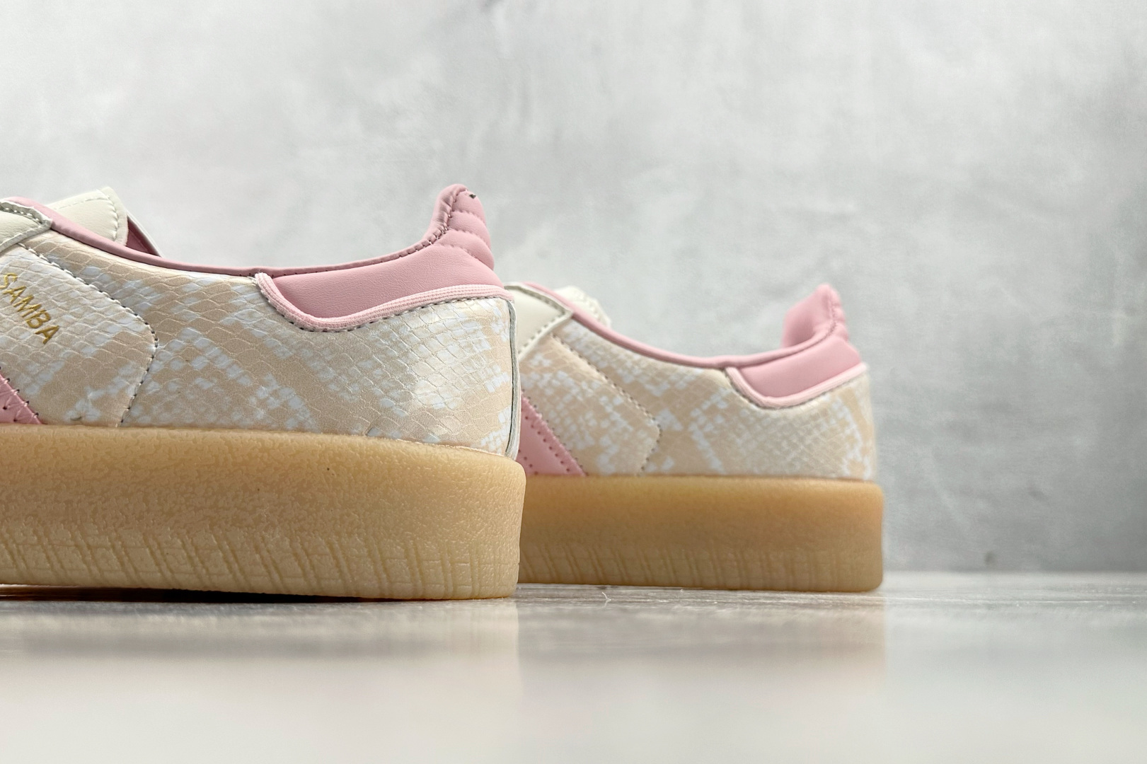 adidas SAMBA 粉花 JQ0258 adidas SAMBA 粉花 JQ0258