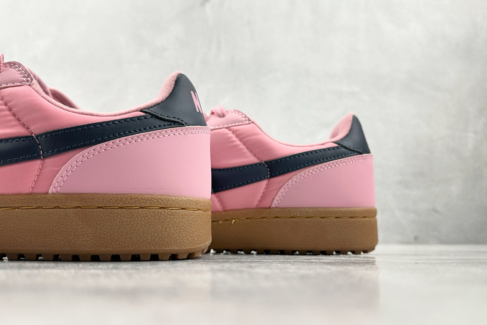 Nike Field General '82 粉色 FZ5593-600 Nike Field General '82 粉色 FZ5593-600