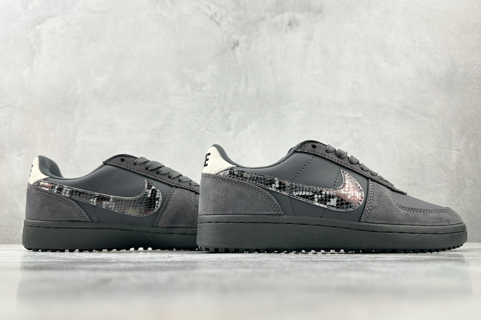 Nike Field General 82 Snake Skin Swoosh灰色 IF0667-001