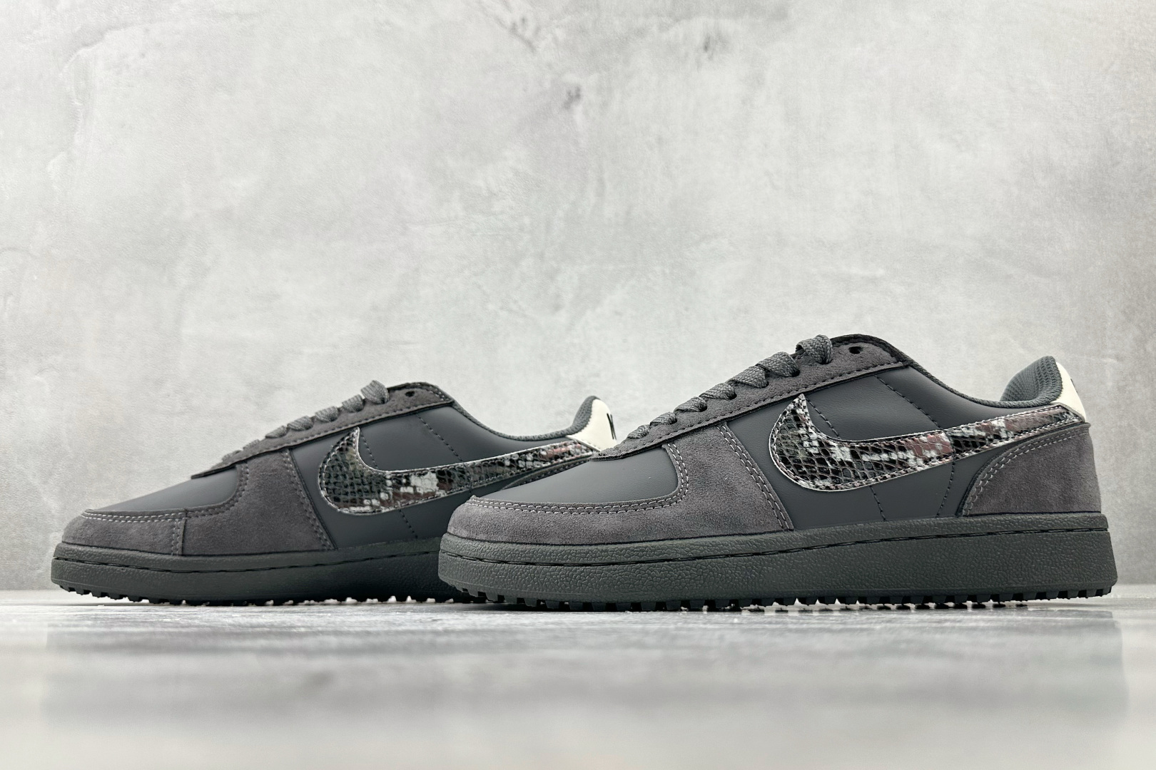 Nike Field General 82 Snake Skin Swoosh灰色 IF0667-001