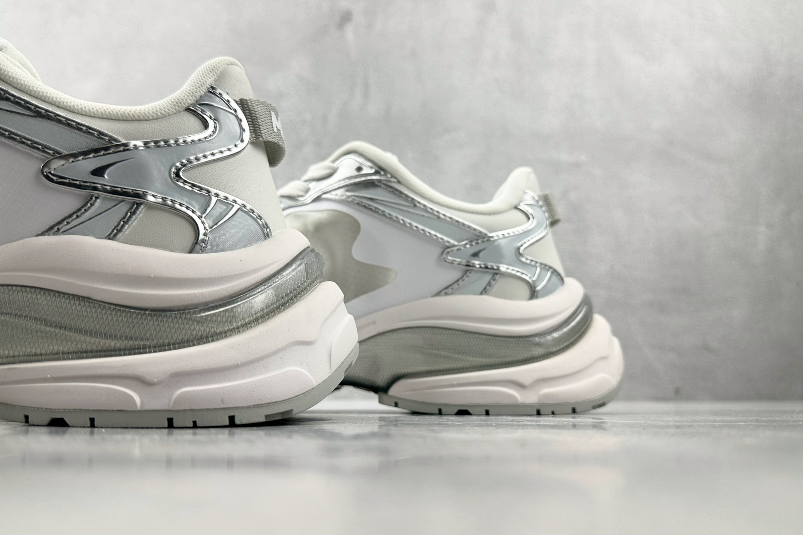 MLB Chunky Jogger 白色 3ARNM015N-50WHS