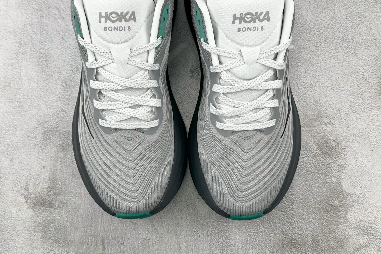 HOKA ONE ONE Bondi 8 Tech Stealth 邦代8 白黑绿 1150918-HRM