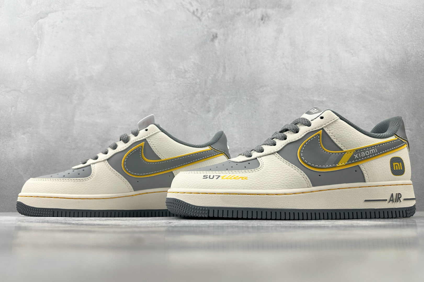 Nike Air Force 1'07 小米 SU7 联名 米白灰 XX3168-201 Nike Air Force 1'07 小米 SU7 联名 米白灰 XX3168-201