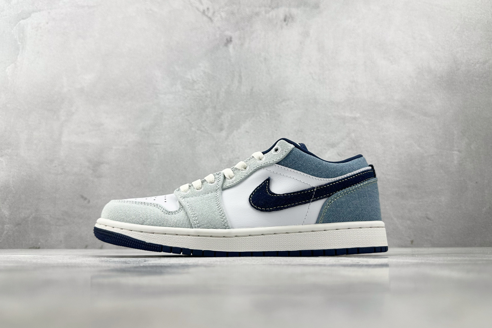 Jordan Air Jordan 1 Low白蓝色 IH0648-141