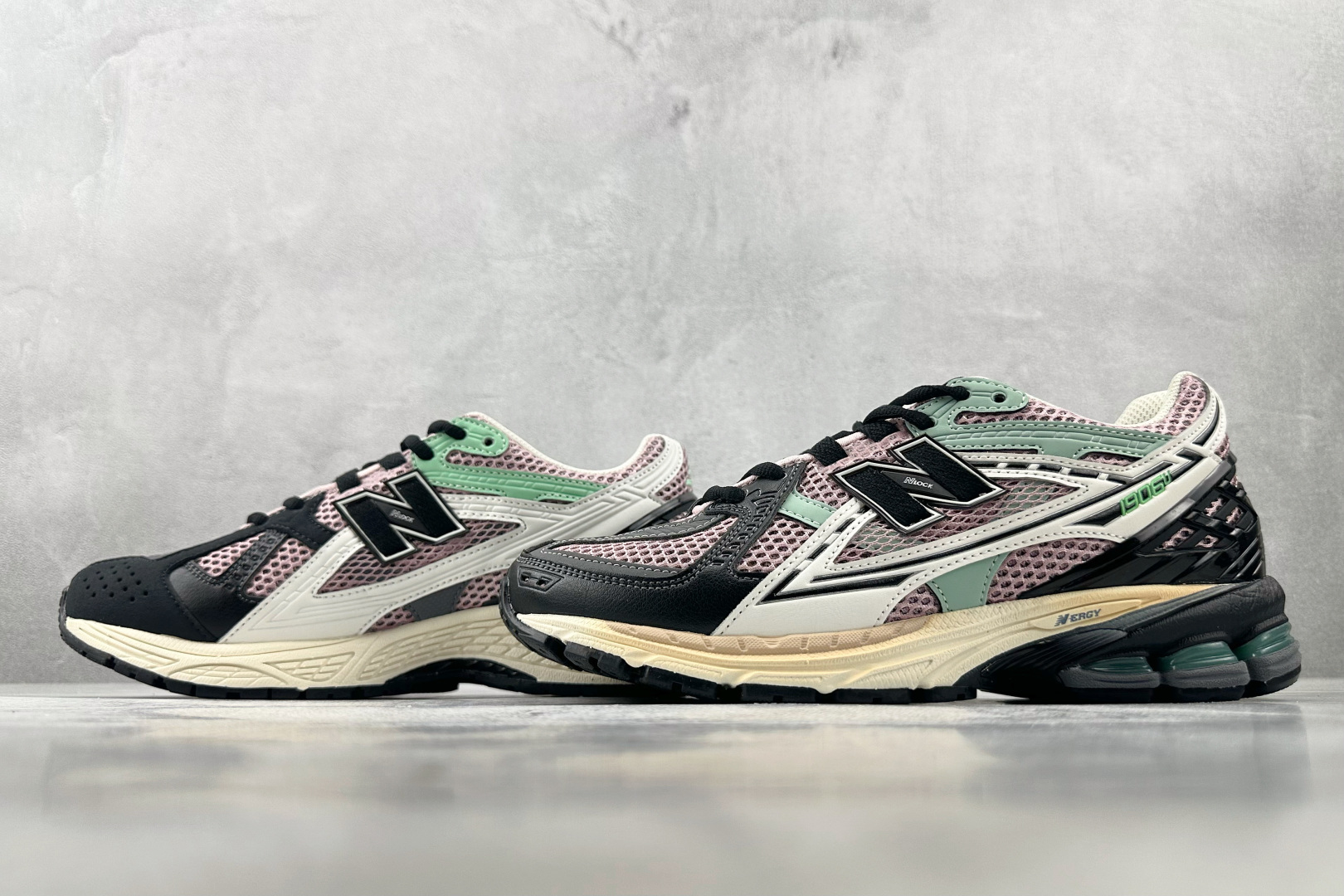 大厂出品 New Balance NB 1906 粉黑色 U1906NB 大厂出品 New Balance NB 1906 粉黑色 U1906NB
