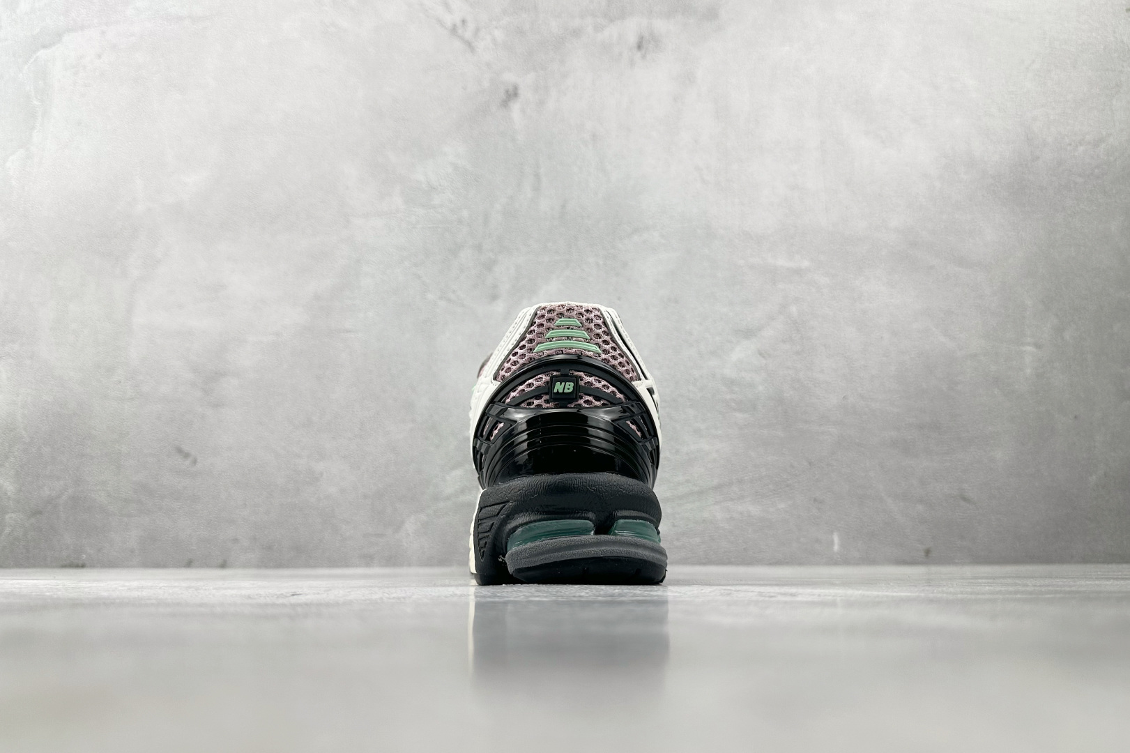 大厂出品 New Balance NB 1906 粉黑色 U1906NB 大厂出品 New Balance NB 1906 粉黑色 U1906NB