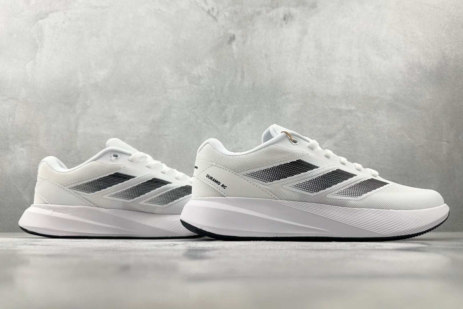 adidas Duramo RC 白黑 ID2702