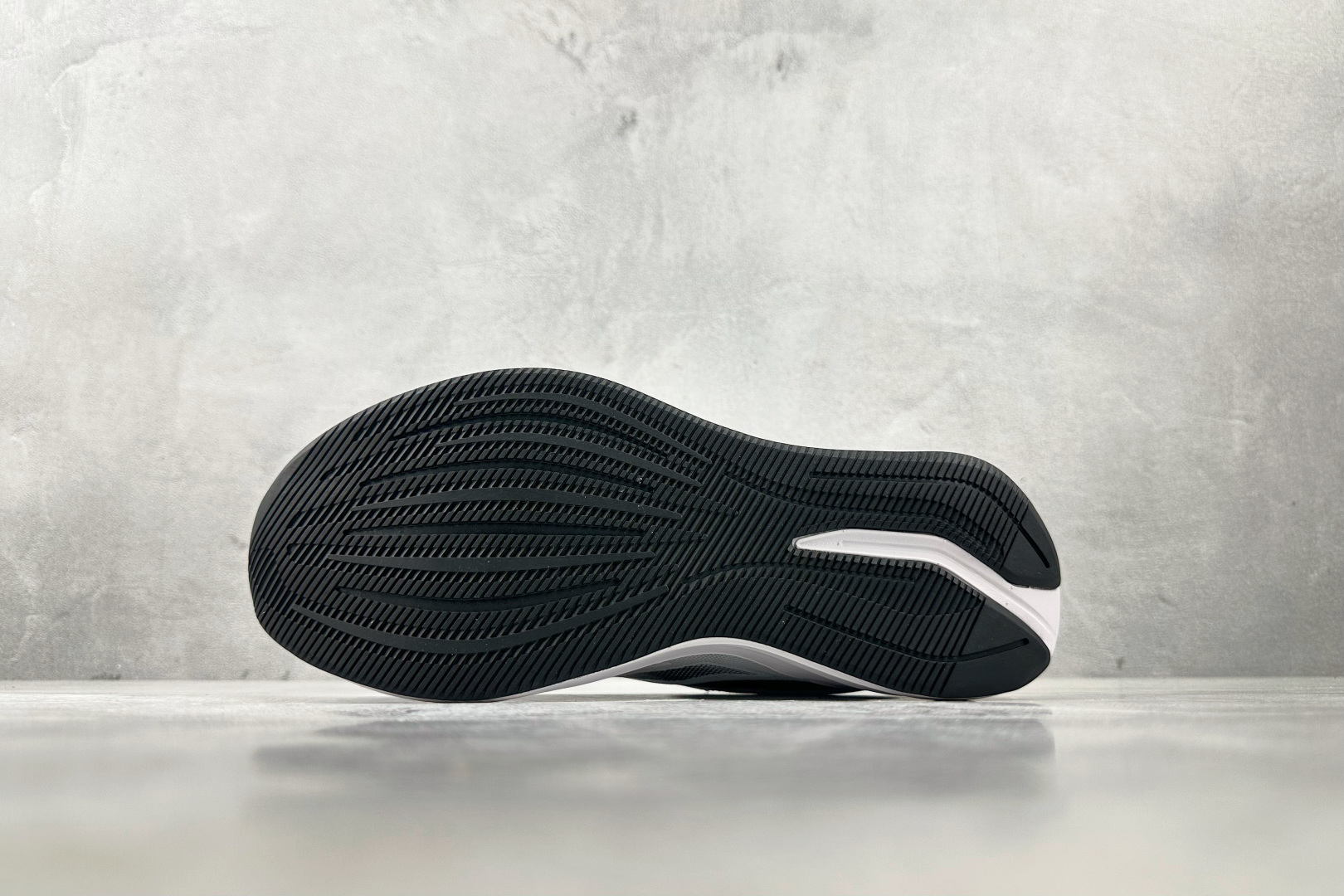 adidas Duramo RC 白黑 ID2702