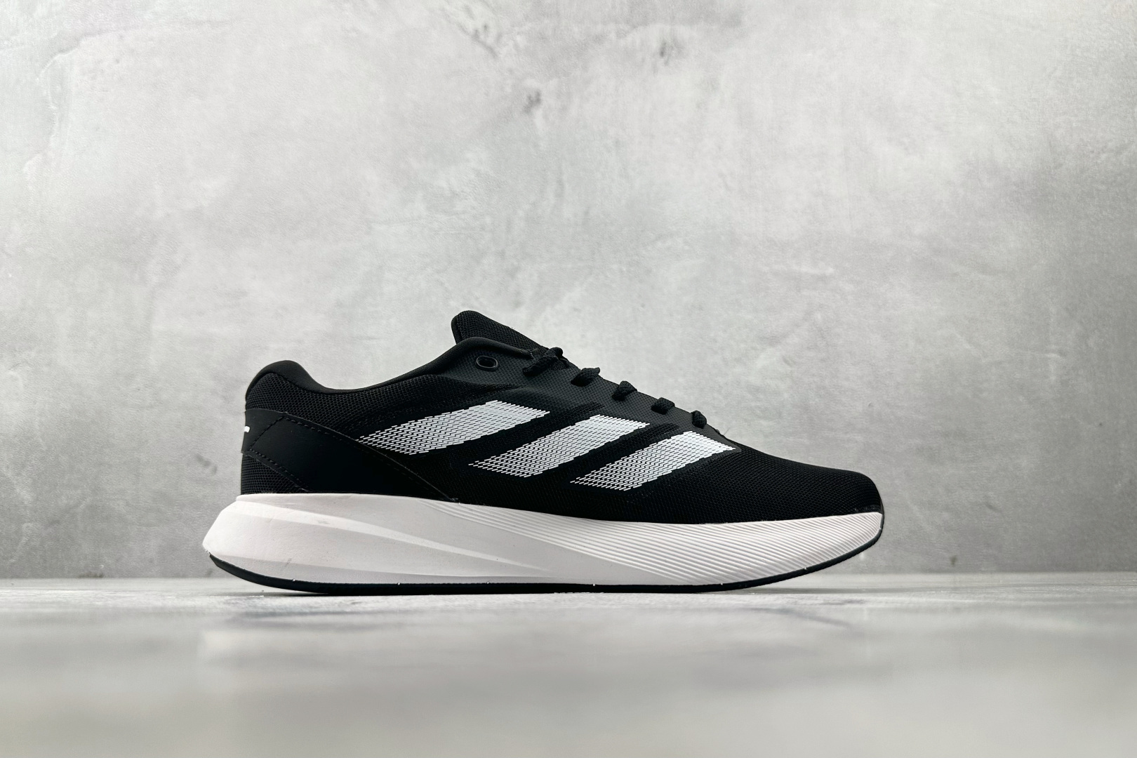 180 adidas Duramo RC 黑白 ID2704