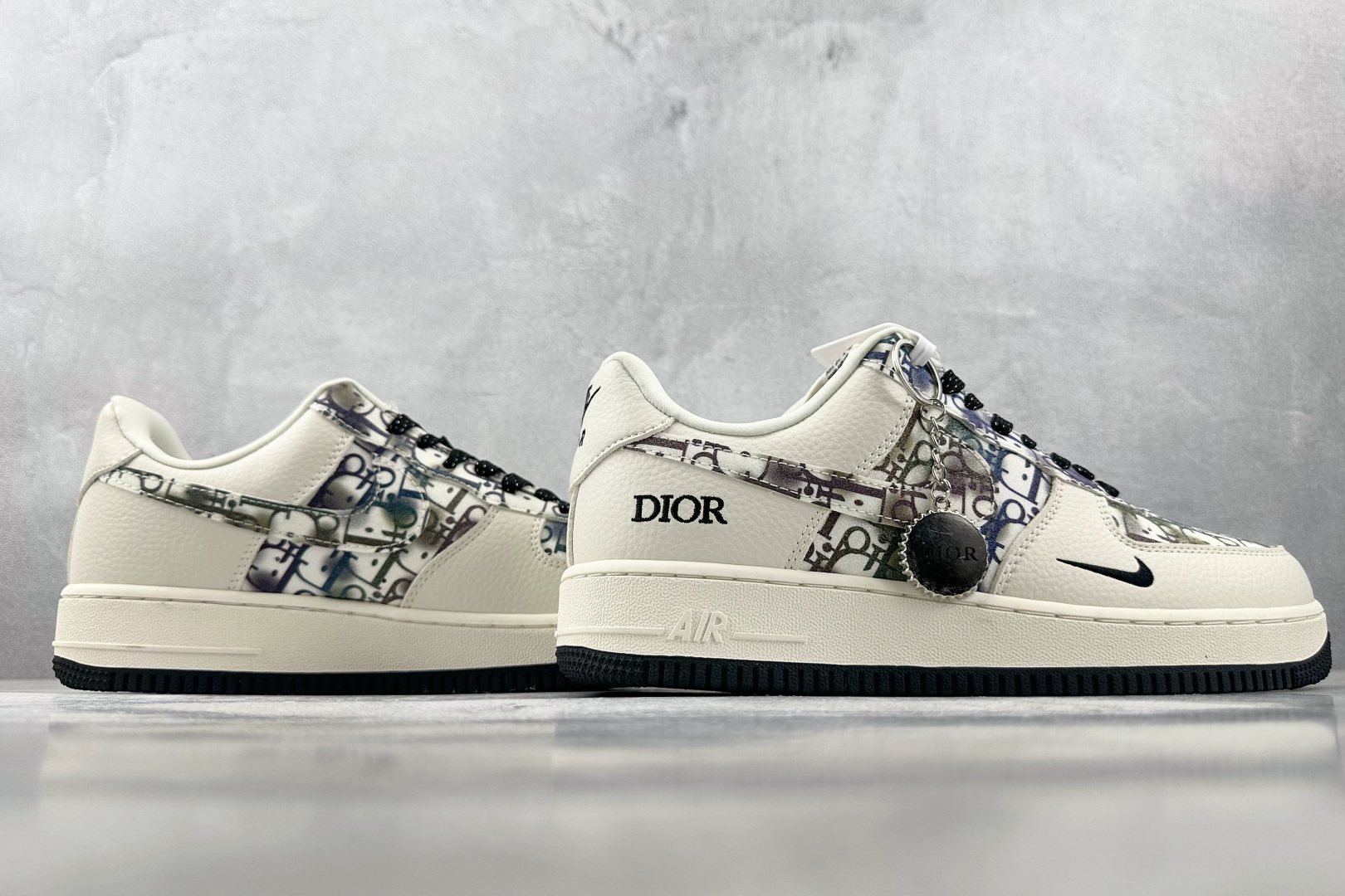 Nike Air Force 1'07 Dior 联名 米白黑 DF0188-064 Nike Air Force 1'07 Dior 联名 米白黑 DF0188-064
