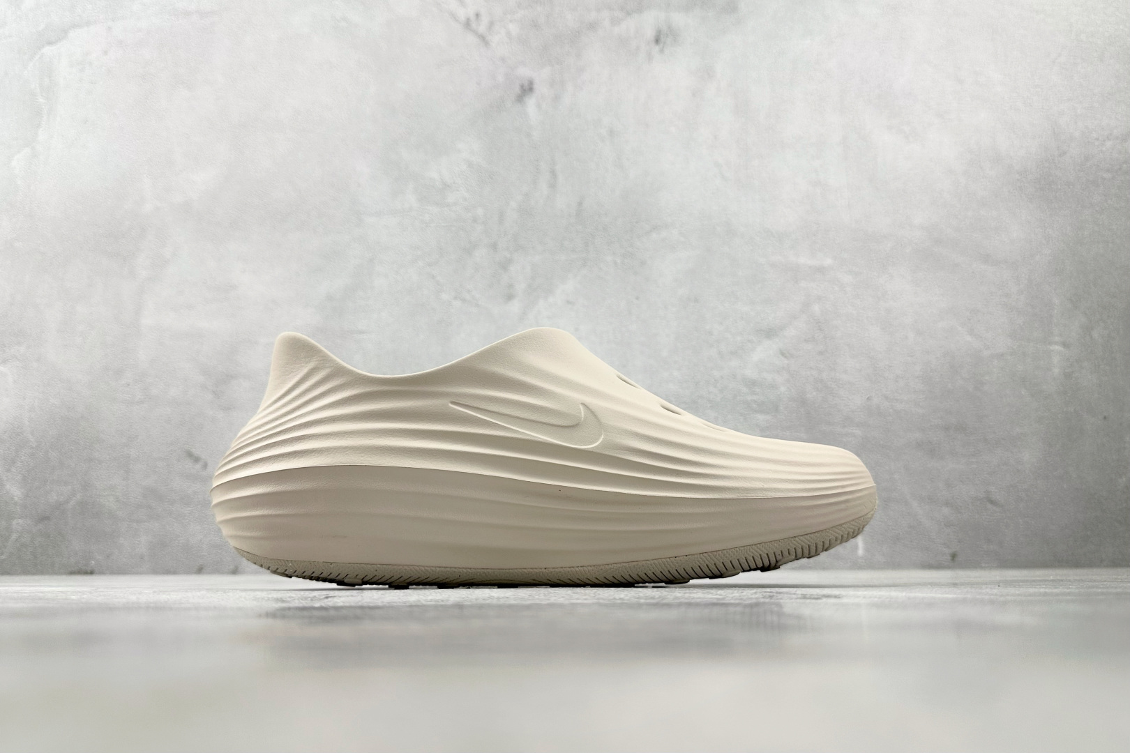 外贸专供 Nike ReactX Rejuven8 Light Orewood Brown 浅金棕 HV5060-100