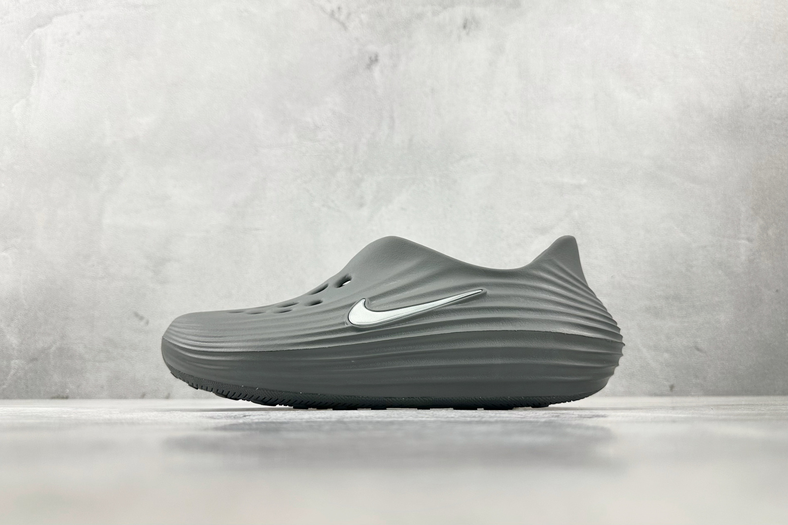 外贸专供 Nike ReactX Rejuven8 灰色 HV5060-002