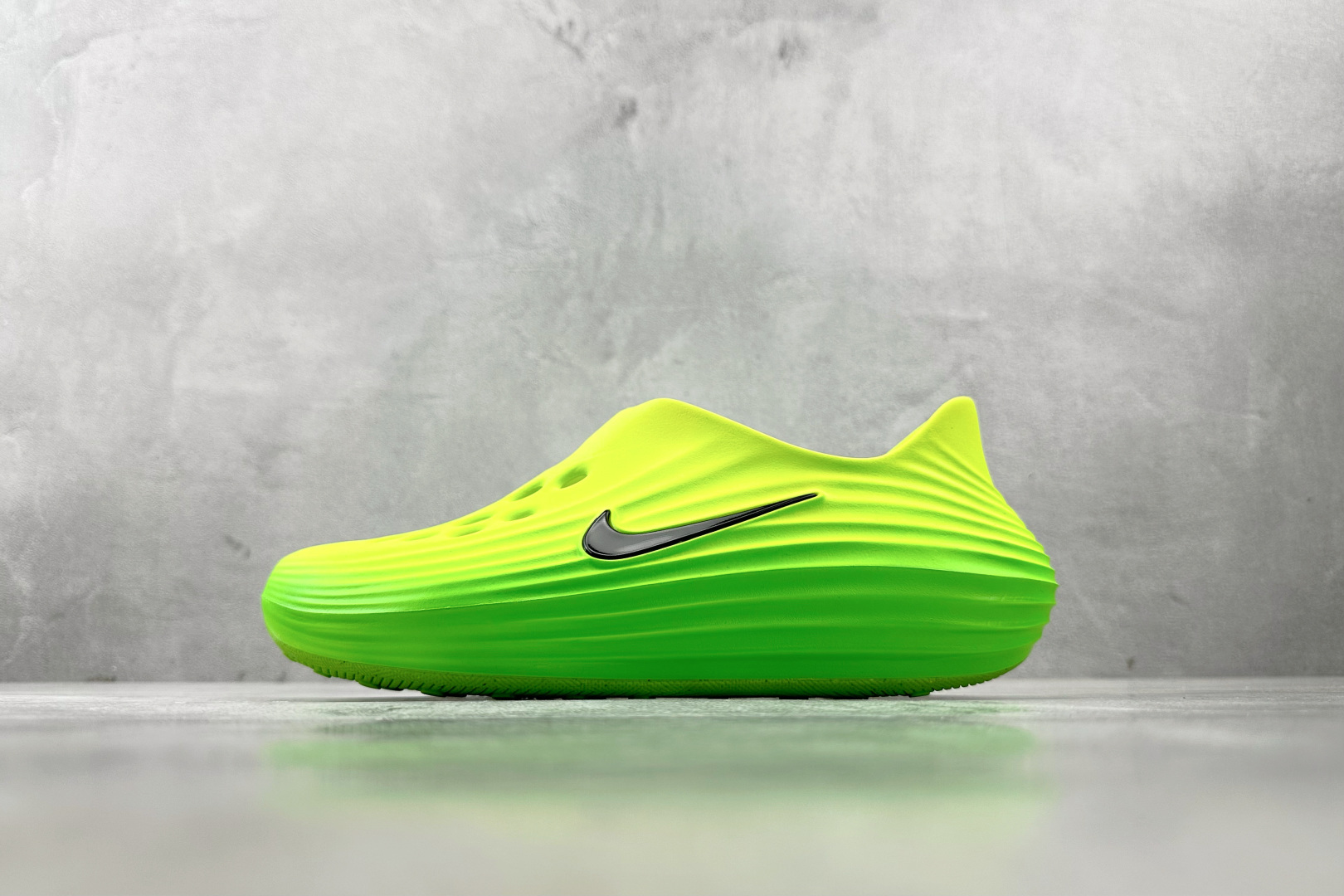 外贸专供 Nike ReactX Rejuven8 Green Strike 绿色 HV5060-300