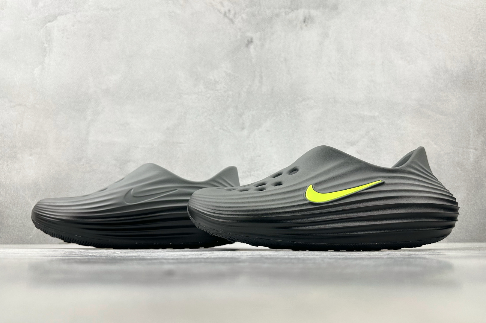 外贸专供 Nike ReactX Rejuven8 黑绿 HV5060-003 外贸专供 Nike ReactX Rejuven8 黑绿 HV5060-003