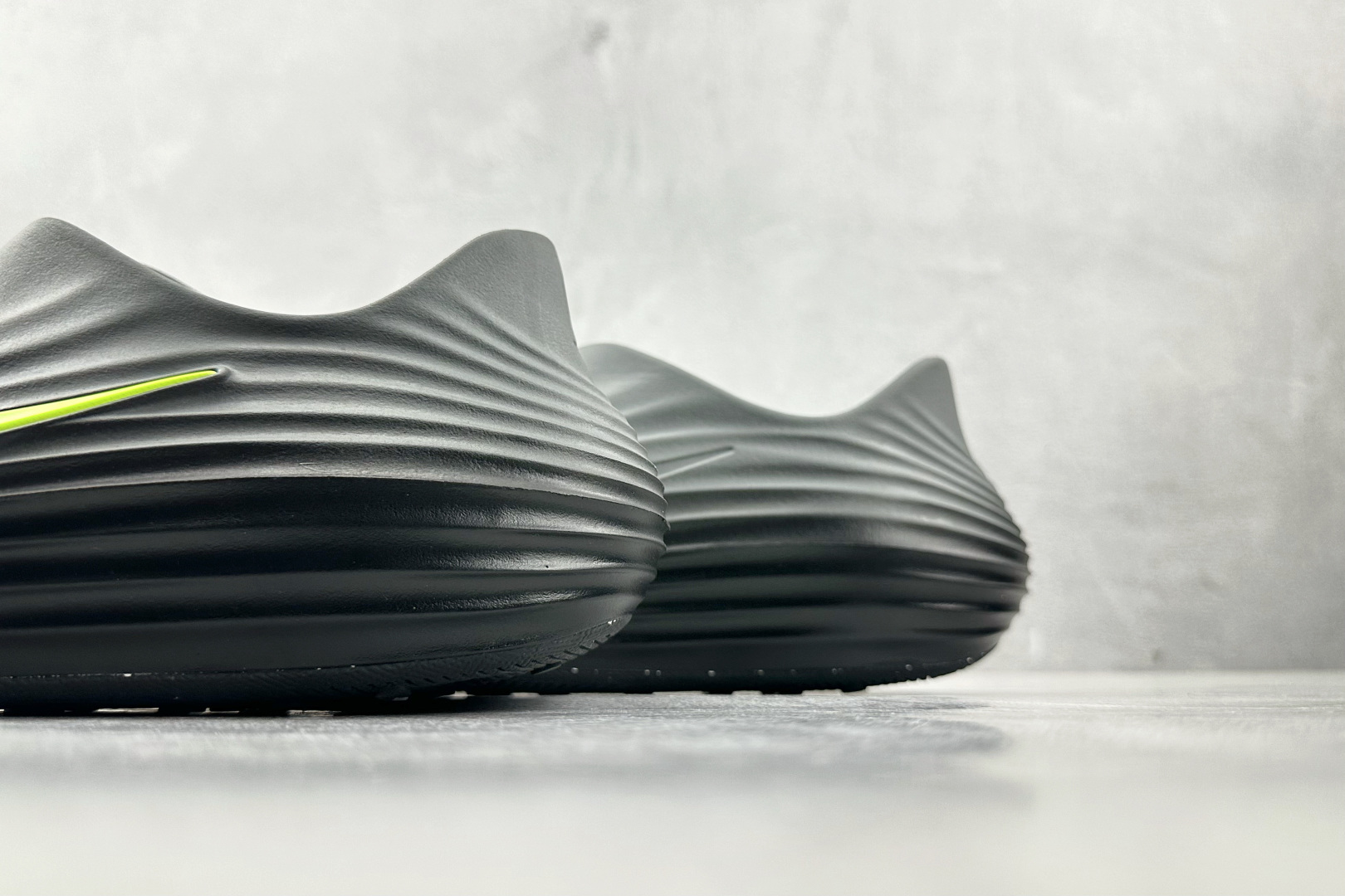 外贸专供 Nike ReactX Rejuven8 黑绿 HV5060-003 外贸专供 Nike ReactX Rejuven8 黑绿 HV5060-003