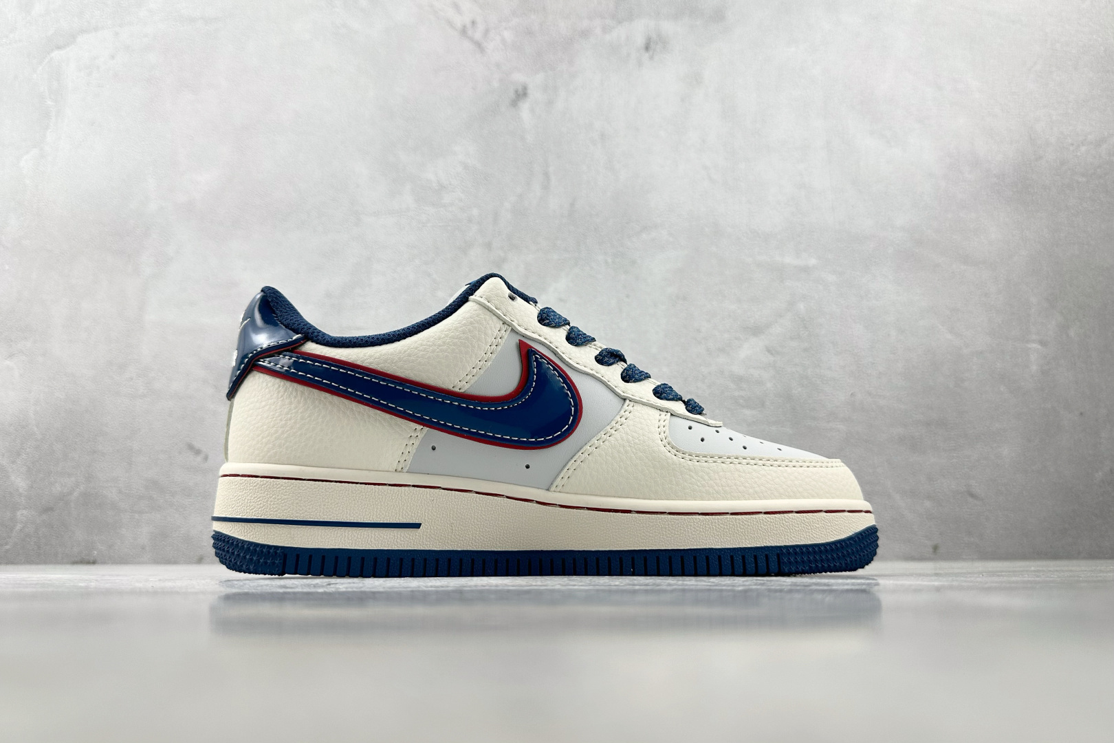 Nike Air Force 1'07 问界 m9 联名 米白蓝 XS1958-611