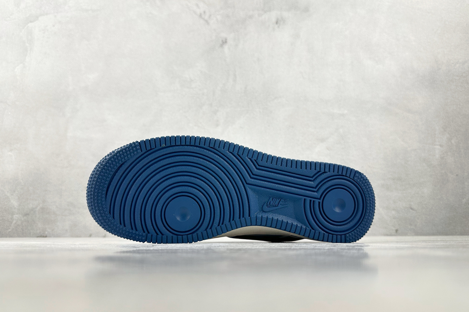 Nike Air Force 1'07 问界 m9 联名 米白蓝 XS1958-611