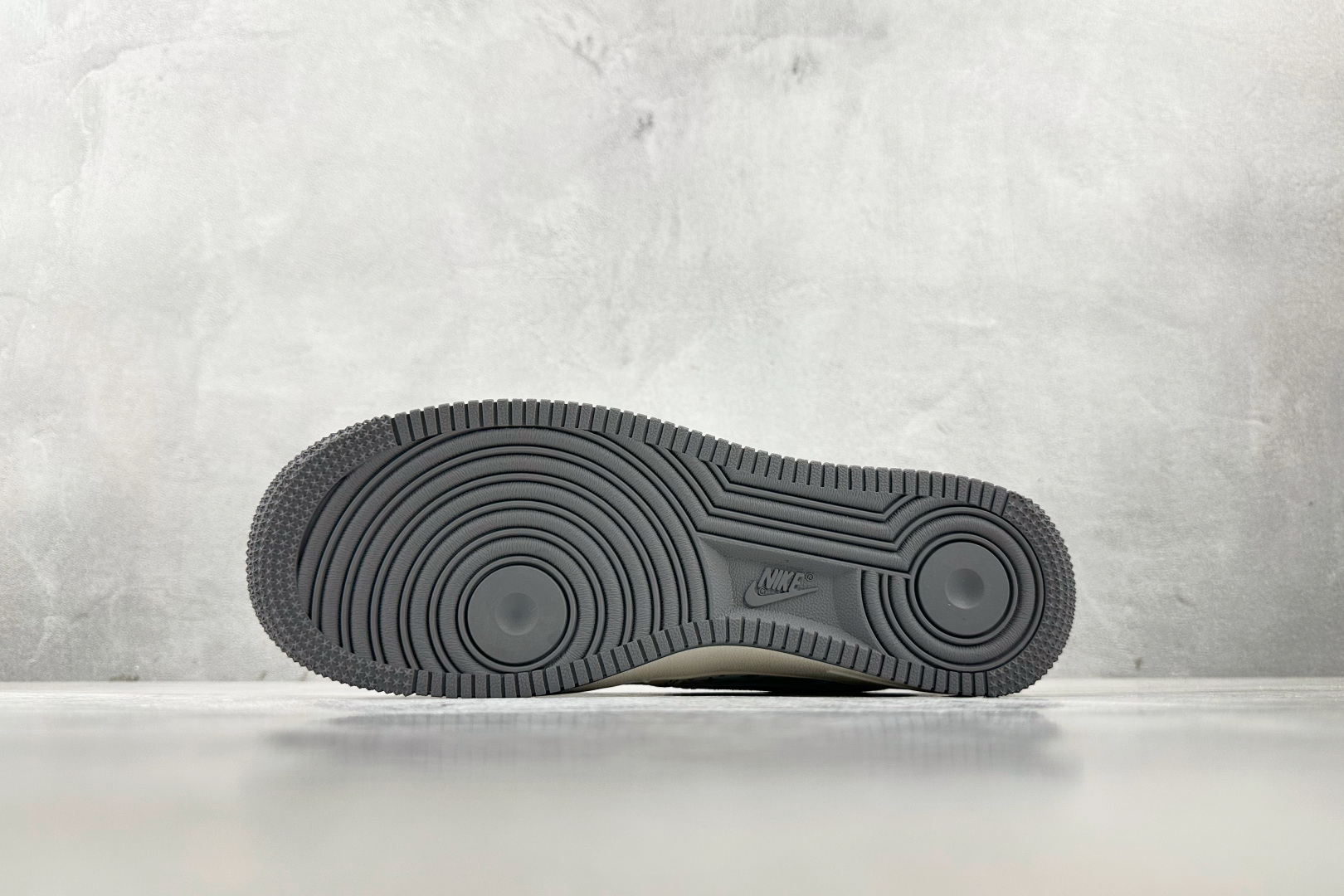 Nike Air Force 1'07 LV 联名 米白灰 YX5066-350