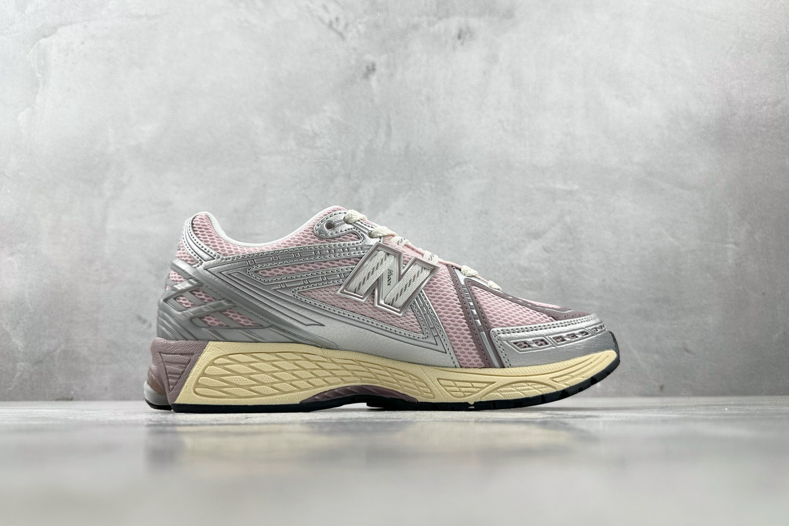 大厂出品 New Balance NB 1906R 银粉色 U1906RNF