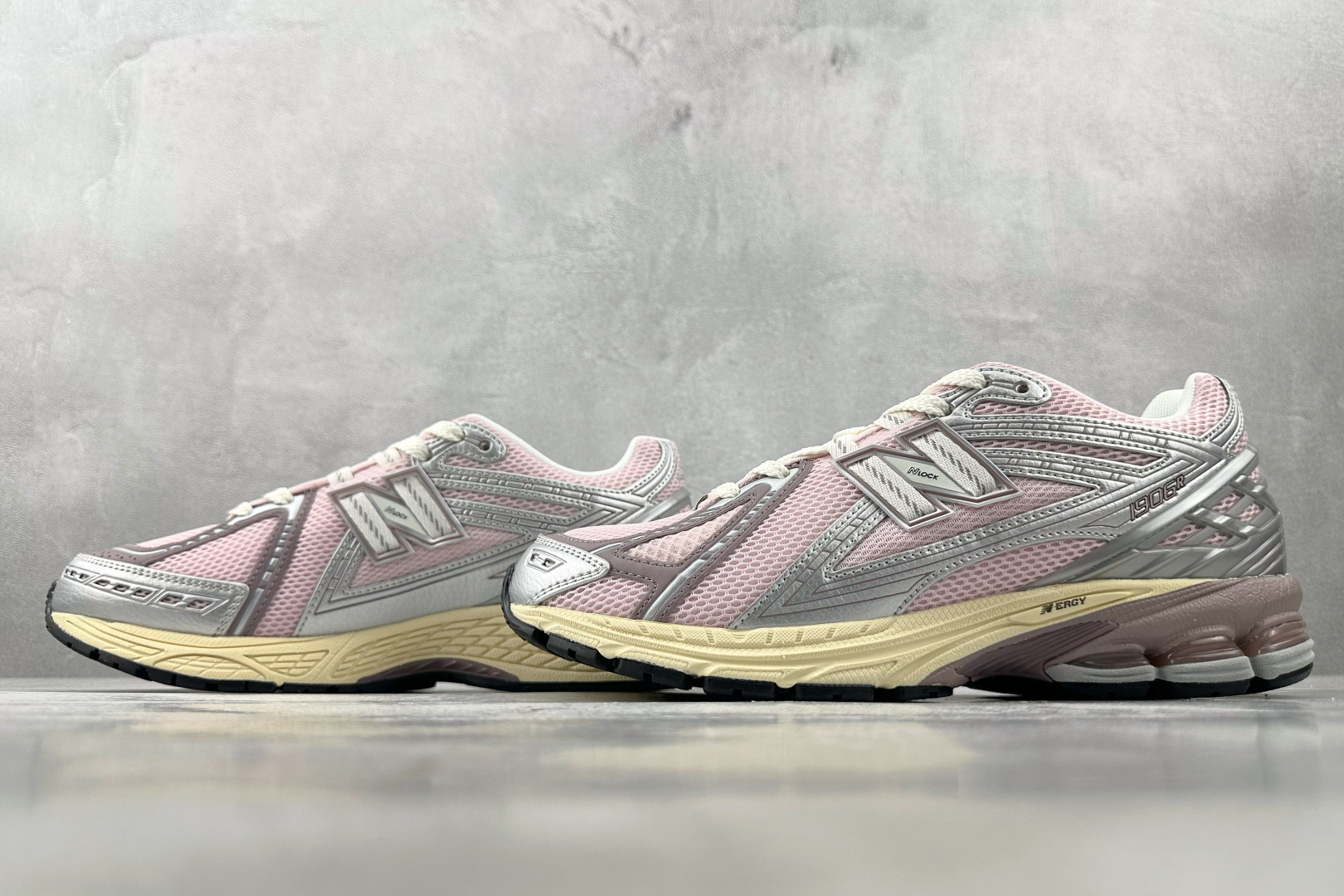 大厂出品 New Balance NB 1906R 银粉色 U1906RNF