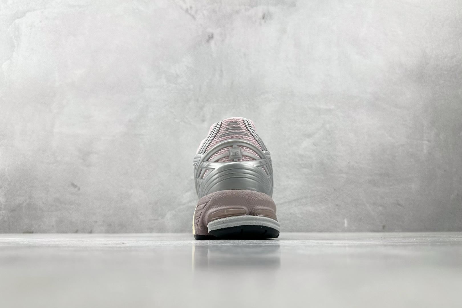 大厂出品 New Balance NB 1906R 银粉色 U1906RNF