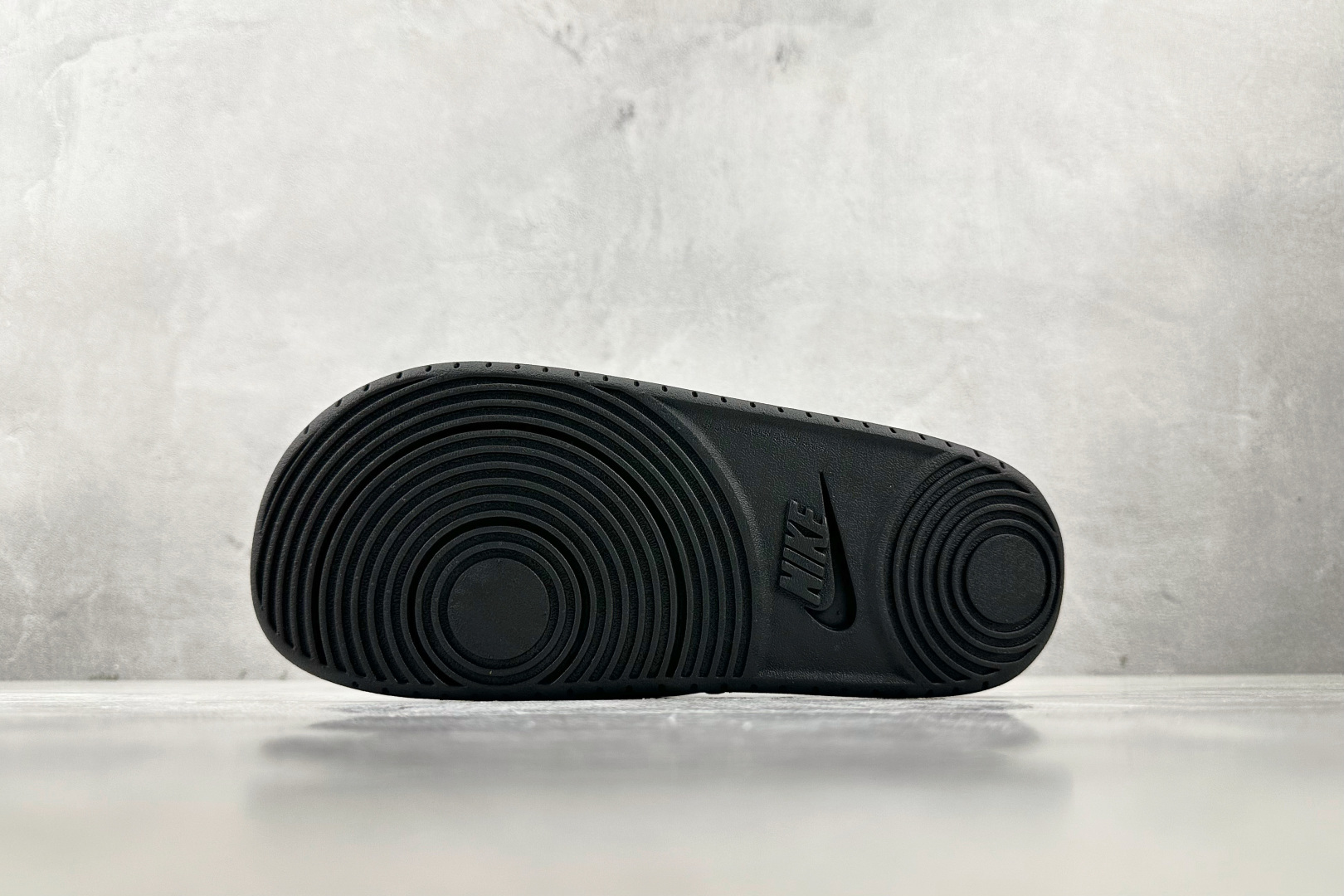 外贸专供 Nike Kobe Offcourt Slide 黑色 IF2870-001