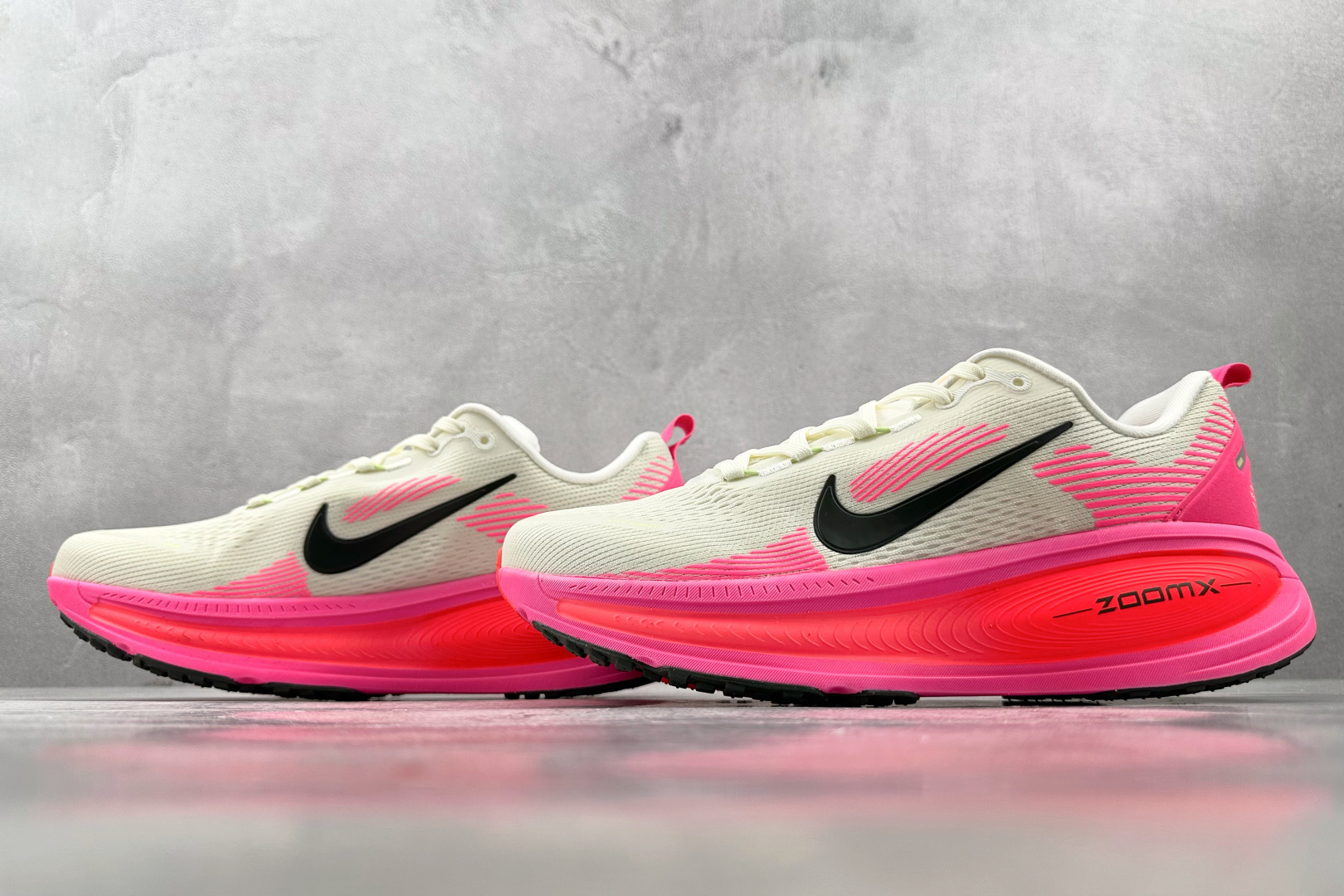 Nike Vomero 18 白色 IB7315-100