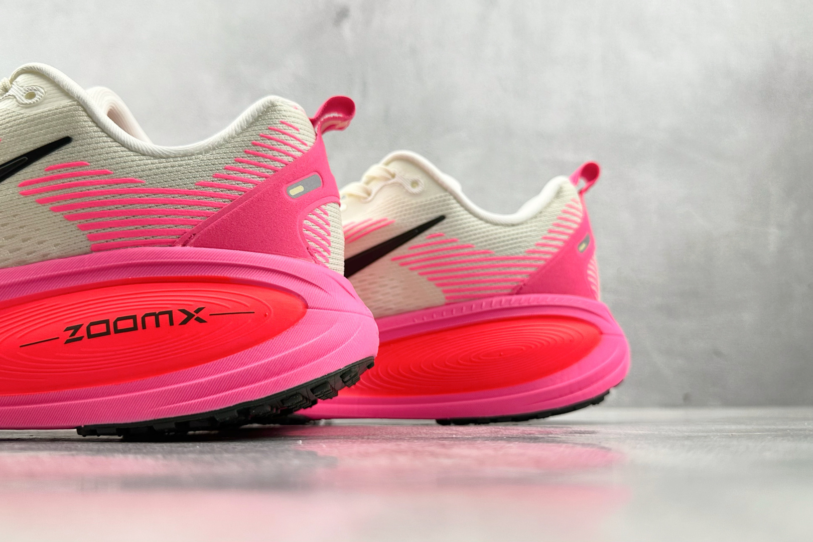 Nike Vomero 18 白色 IB7315-100