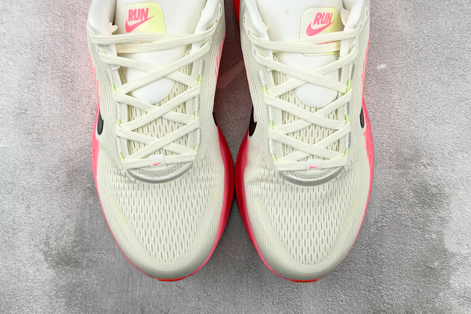 Nike Vomero 18 白色 IB7315-100